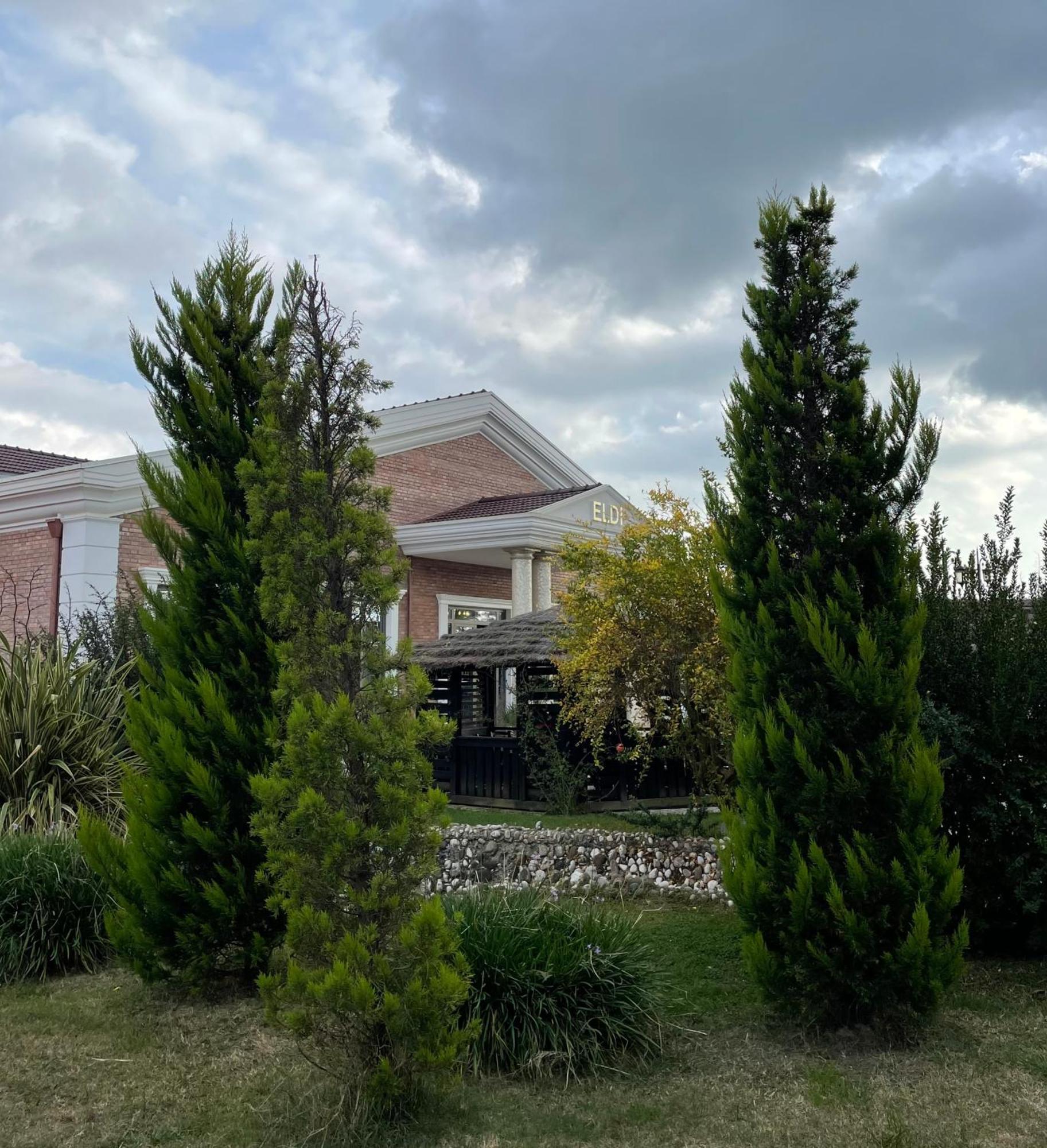 מלון פייר Agroturizem Eldi מראה חיצוני תמונה